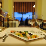 De La Paix Hotel 4*