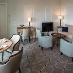 De La Paix 4*