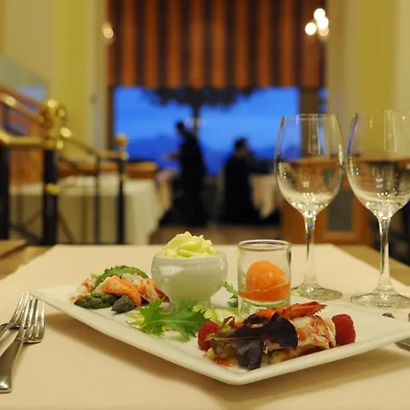 Szálloda De La Paix