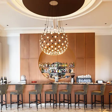 De La Paix Ξενοδοχείο 4*