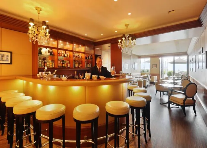 洛桑和平酒店 酒店 4*