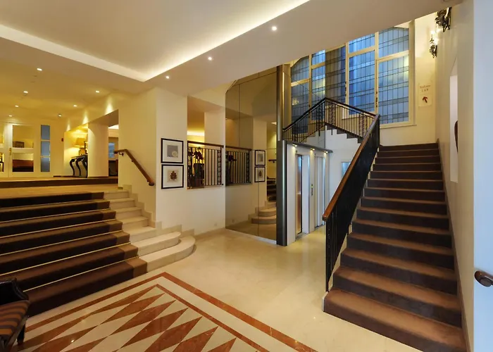 洛桑和平酒店 4*